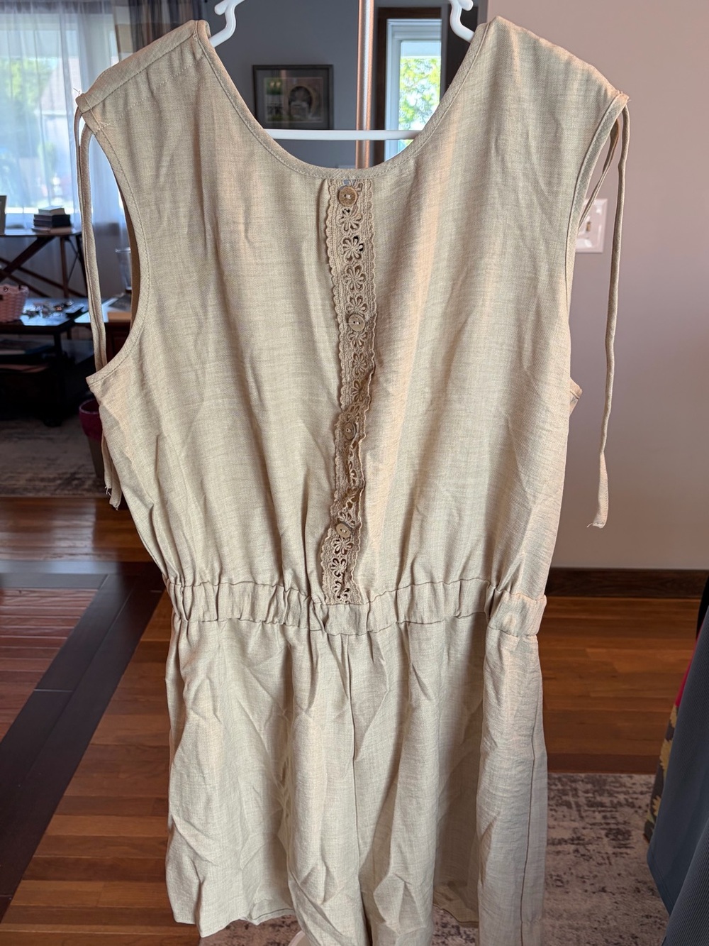 SHEIN Curve Neutral Tan Garment